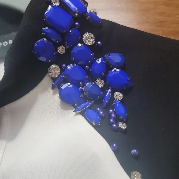 Top - Picture 3 of 8